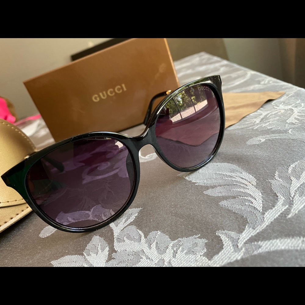 Gucci sunglasses